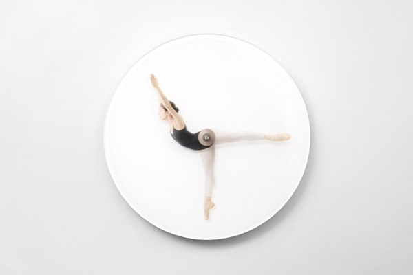 dancing-wall-clock-03