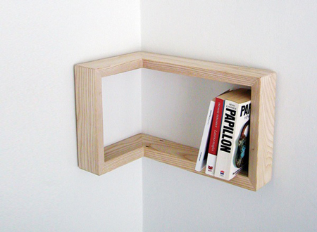 Corner shelf