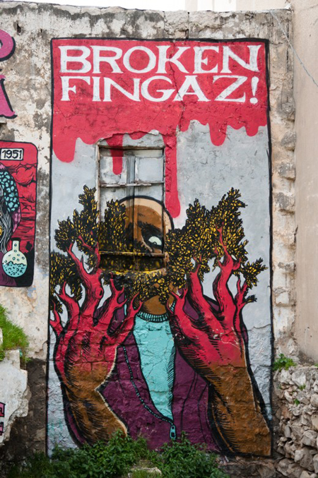 Street art by Broken Fingaz