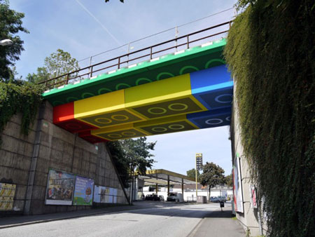 Street artist creates giant Lego bridge in Germany