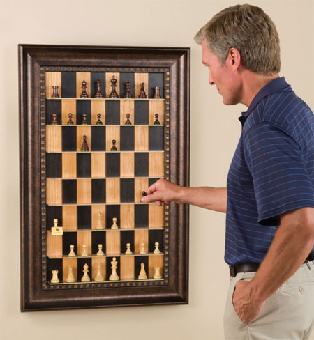 Vertical chess set