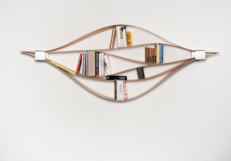 Chuck, a flexible bookshelf