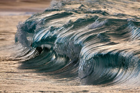 Powerful-Waves7-640x426