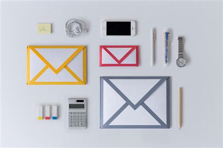 mail-icon-gadget-sleeves-ipad-and-iphone