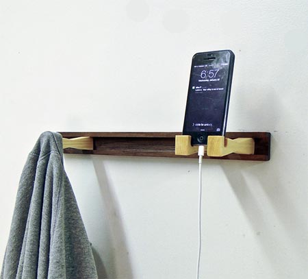 All-in-one wall accessory