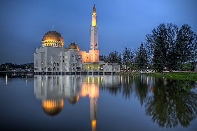 Puchong-Perdana-Mosque-Malaysia