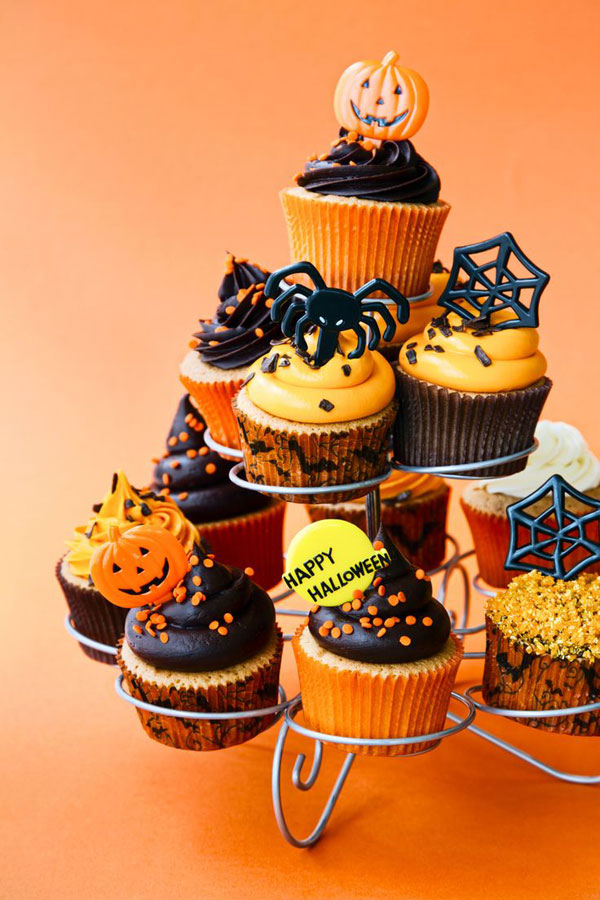 A collection of creepy cupcakes for Halloween