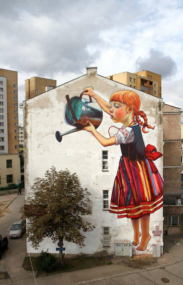 10 street artworks made at the right place