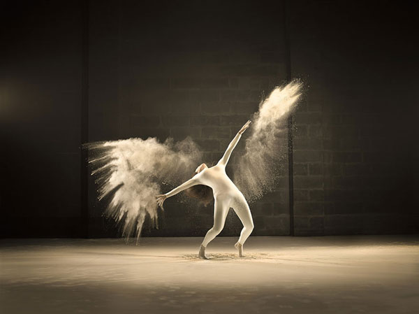 dance-performance-powdered-milk-campaign-jeffrey-vanhoutte-5