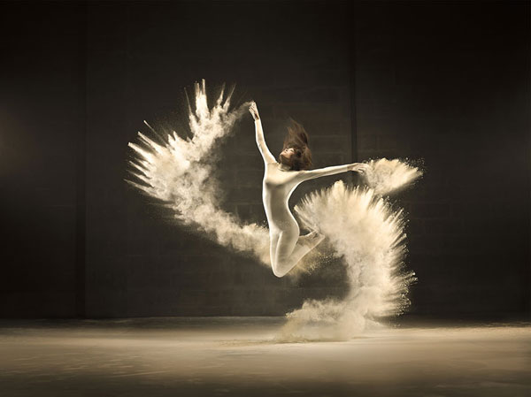 dance-performance-powdered-milk-campaign-jeffrey-vanhoutte-6