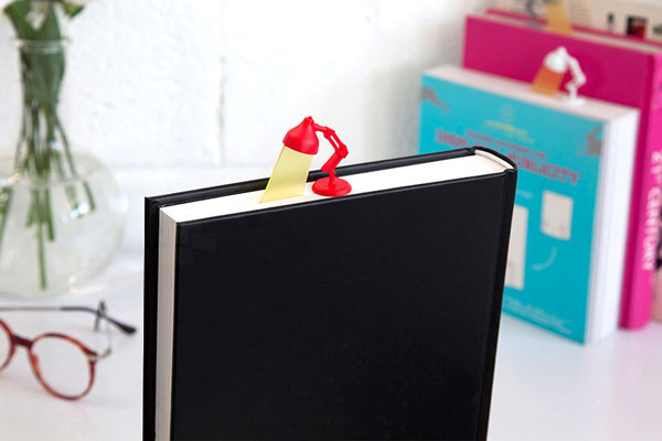 Lightmark: the bookmark that will lighten up your books