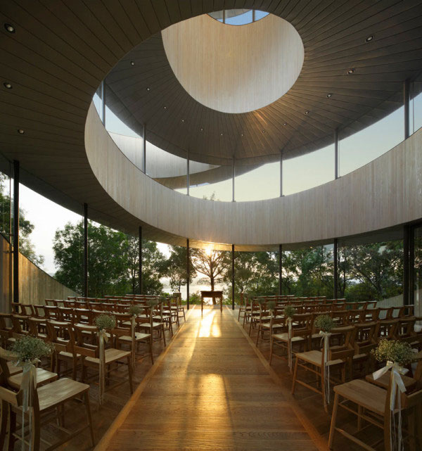 Ribbon-Chapel-NAP-Architects-11b-600x641