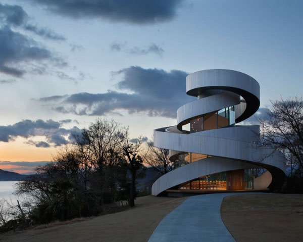 Ribbon-Chapel-NAP-Architects-2-600x479