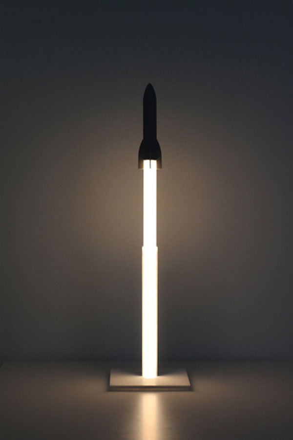 get_ready_for_the_launch_desk_lamp_arnout_meijer_03