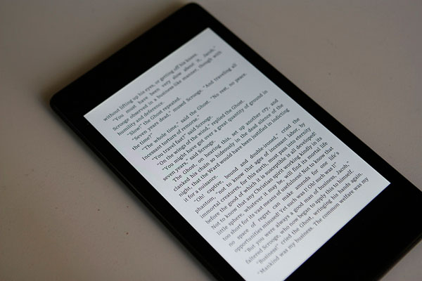 Google reveals Literata, a new typeface for Google Play books