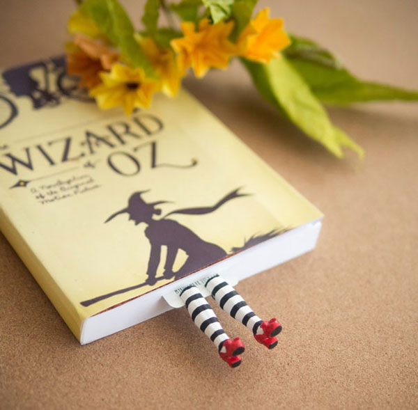 tiny-leg-bookmarks-olena-mysnyk-30