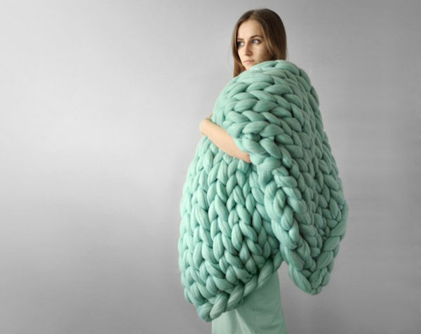 Giant knit blankets by Anna Mo