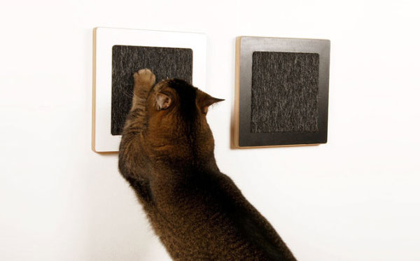 Square-Cat-Habitat-Itch-Wall-Wood-Cat-Scratcher-ITLW-ITLB-ITBV-468x468