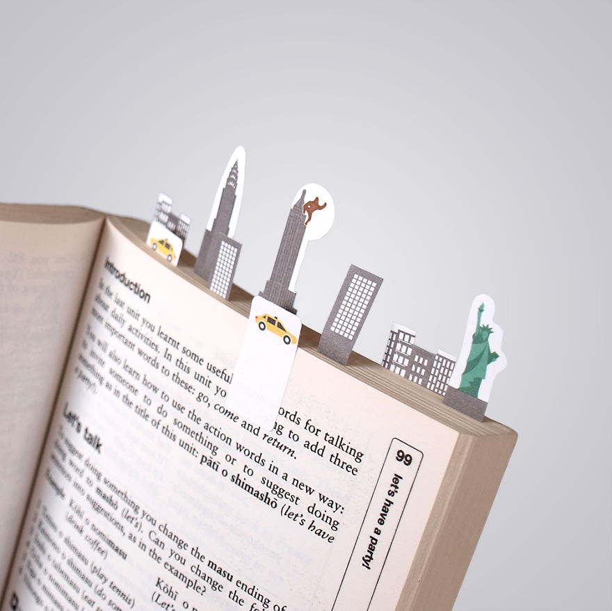 Tiny-paper-bookmarks-make-miniature-worlds-of-lovely-nee3__880