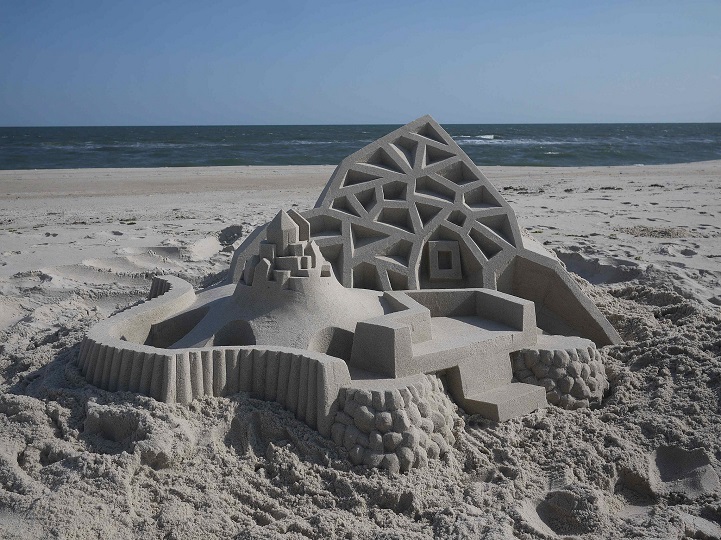 Stunning architectural sand castles by Calvin Seibert