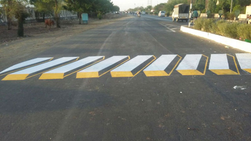 3d-street-art-prevent-speed-breakers-india-1