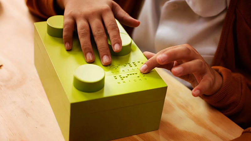 braille-bricks-help-blind-children-learn-literacy-2