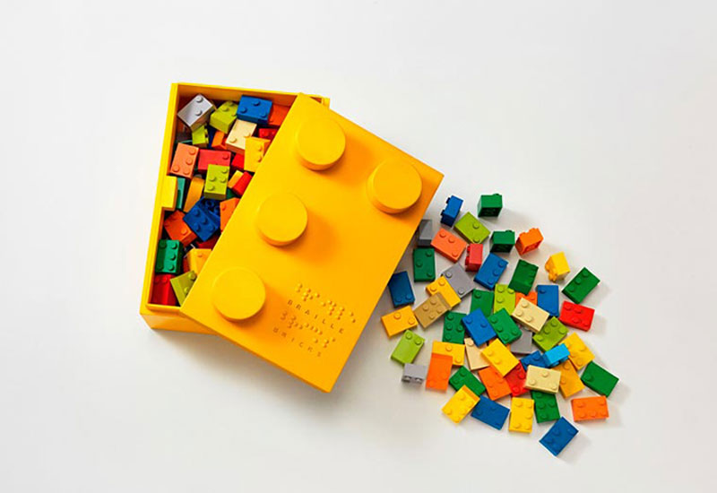 braille-bricks-help-blind-children-learn-literacy-3