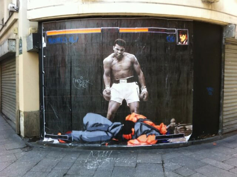 Paris-Rue-Saint-Denis-Street-Fighter-Muhammad-Ali-1-mini-1