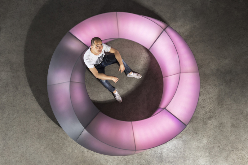 The Mobius interactive bench by Louis Lim