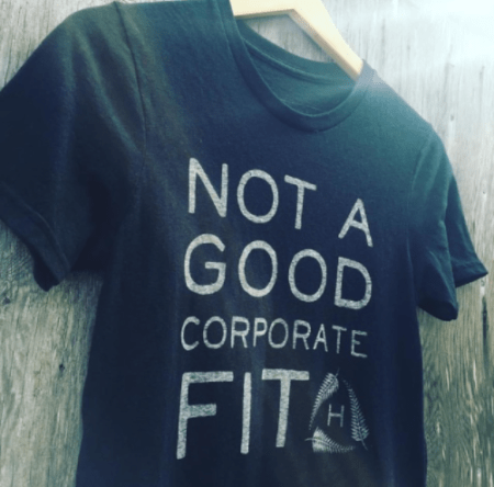 5 mistakes to avoid when designing corporate t-shirts