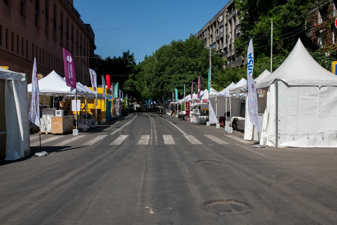 Experiential Booth Design Trends Every Marketer Should Know This Year